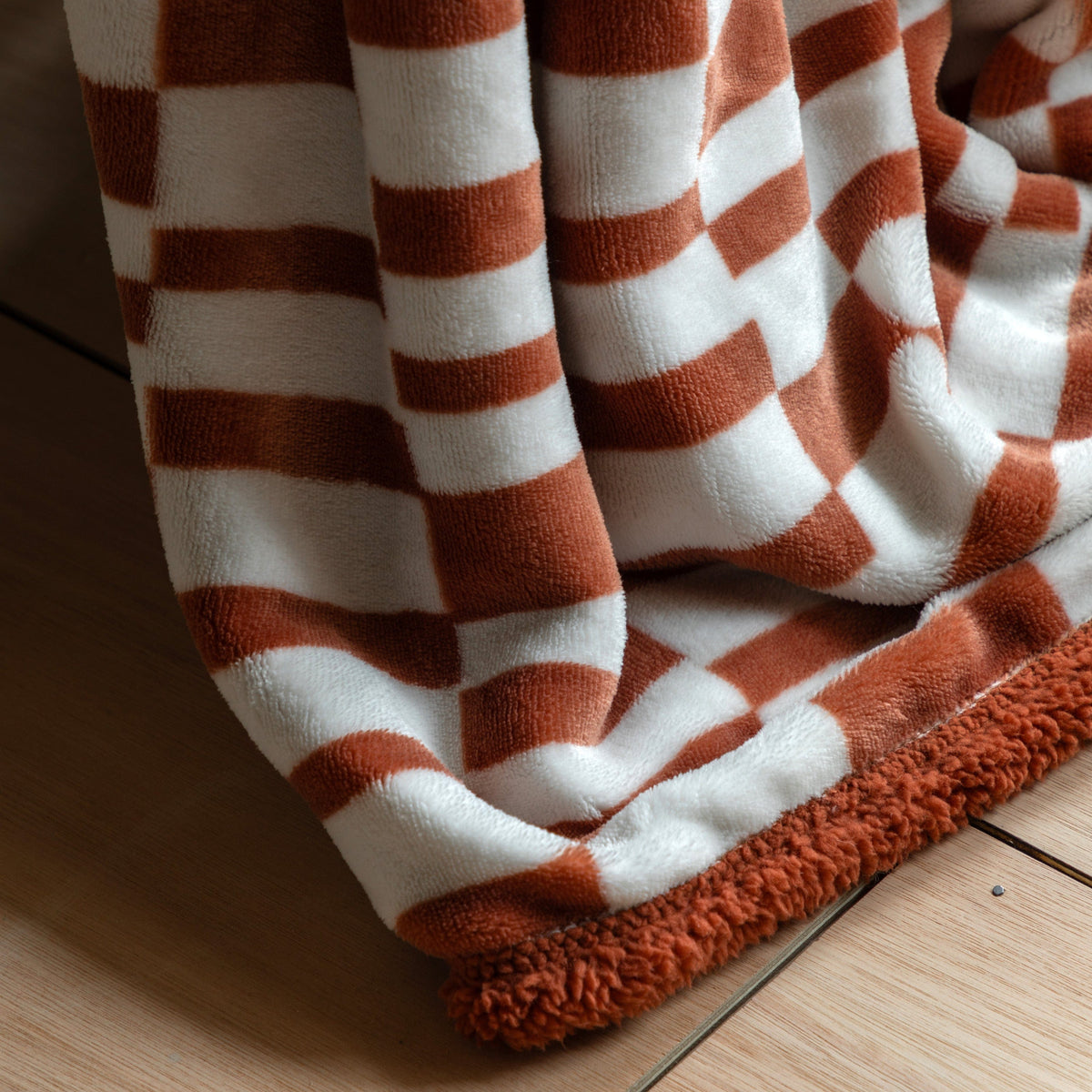 Bodhi Accessories Lohko Sherpa Throw Nutmeg House of Isabella UK