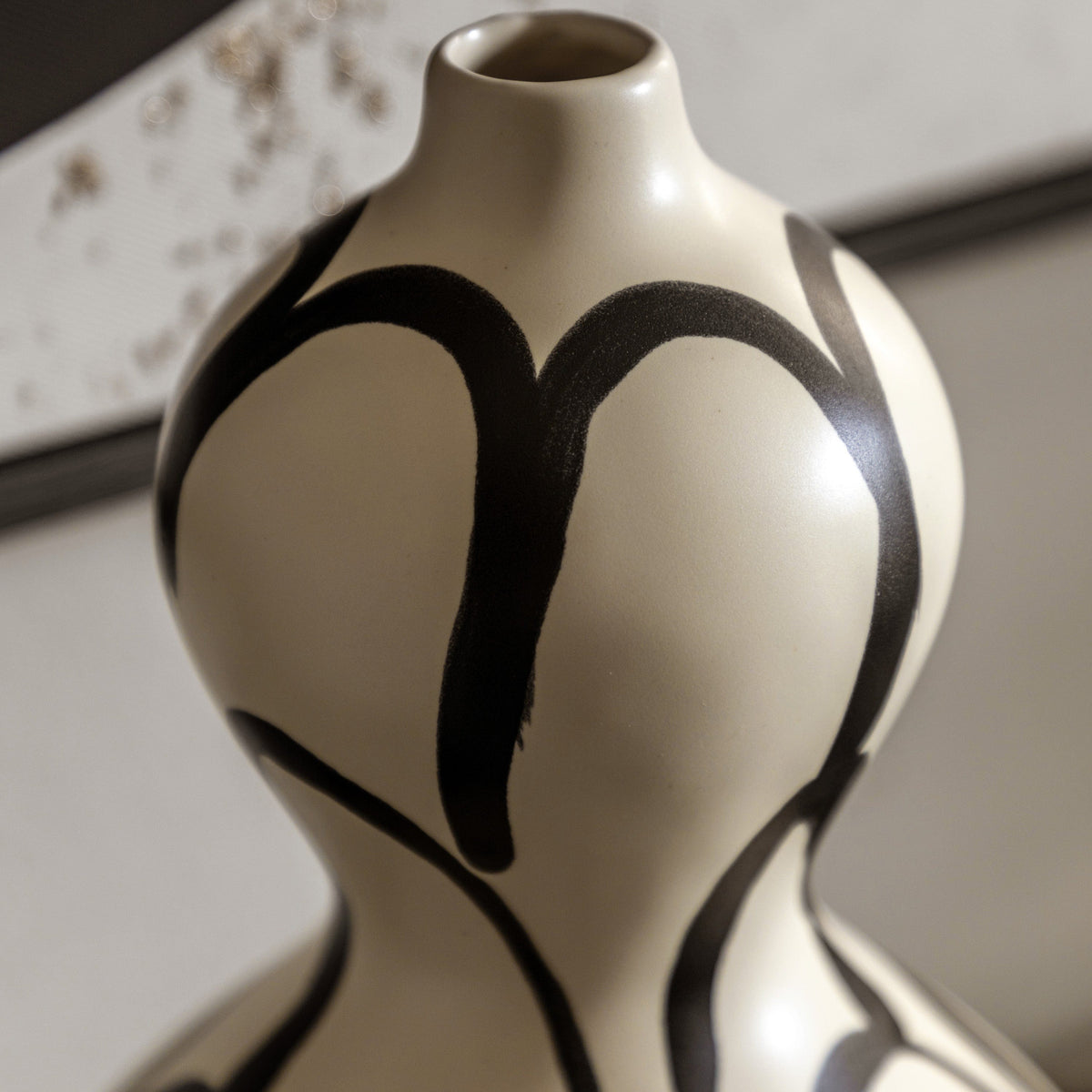 Bodhi Accessories Pablo Curved Vase House of Isabella UK