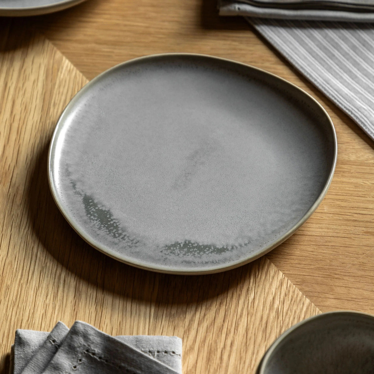 Bodhi Accessories Pebble Glaze Side Plate Dove Grey 4pk House of Isabella UK