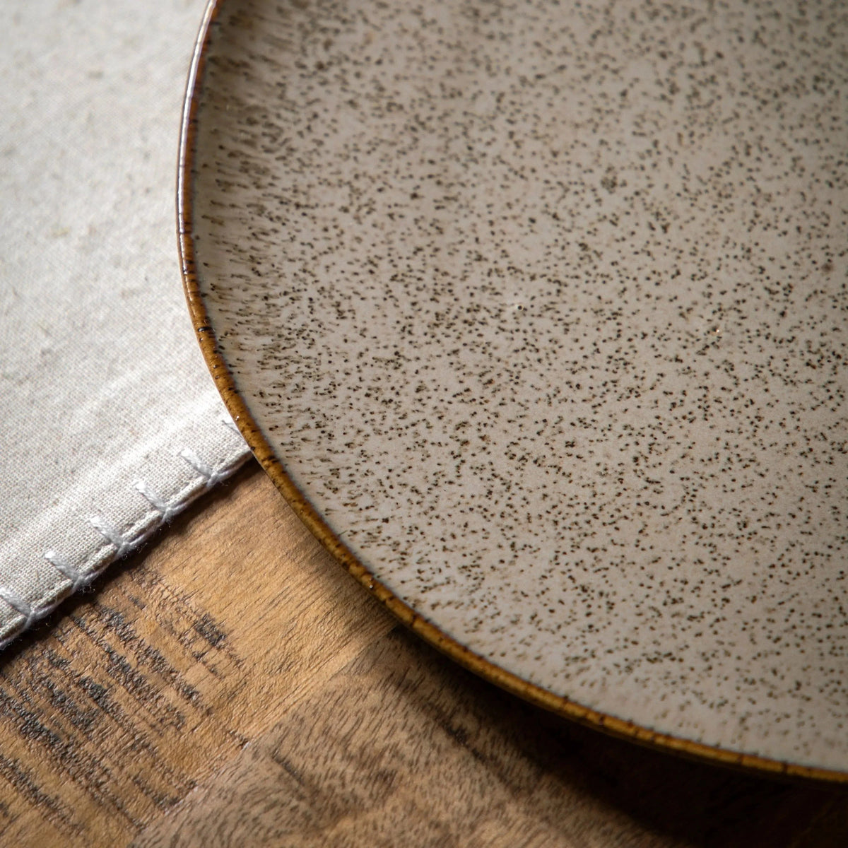 Speckle Glaze Dinner Plate Oatmeal 4pk.