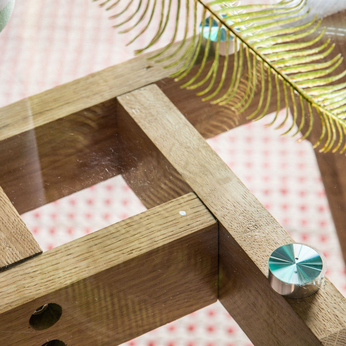 Barwick Round Dining Table Oak 900x900x750mm.