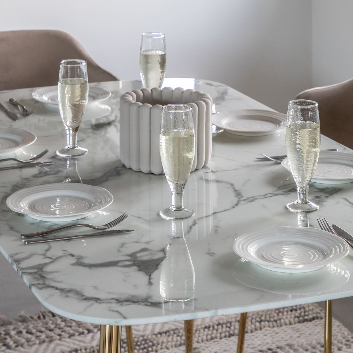 Burnrigg Dining Table - White/Gold.
