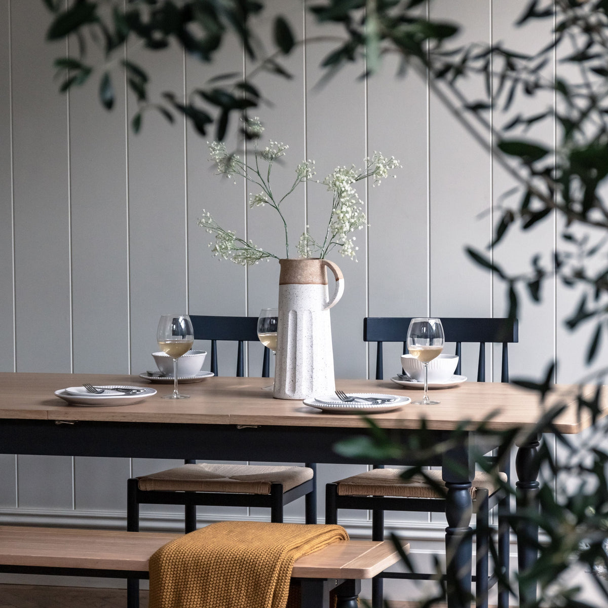 Chapel Extending Dining Table - Meteror.