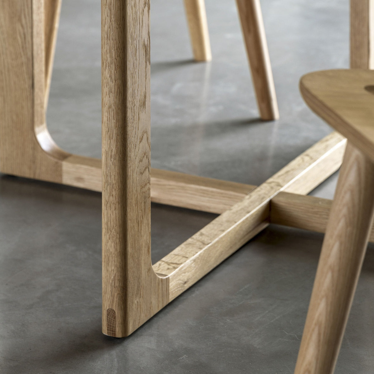 Payton Round Dining Table Natural 1100x1100x750mm.