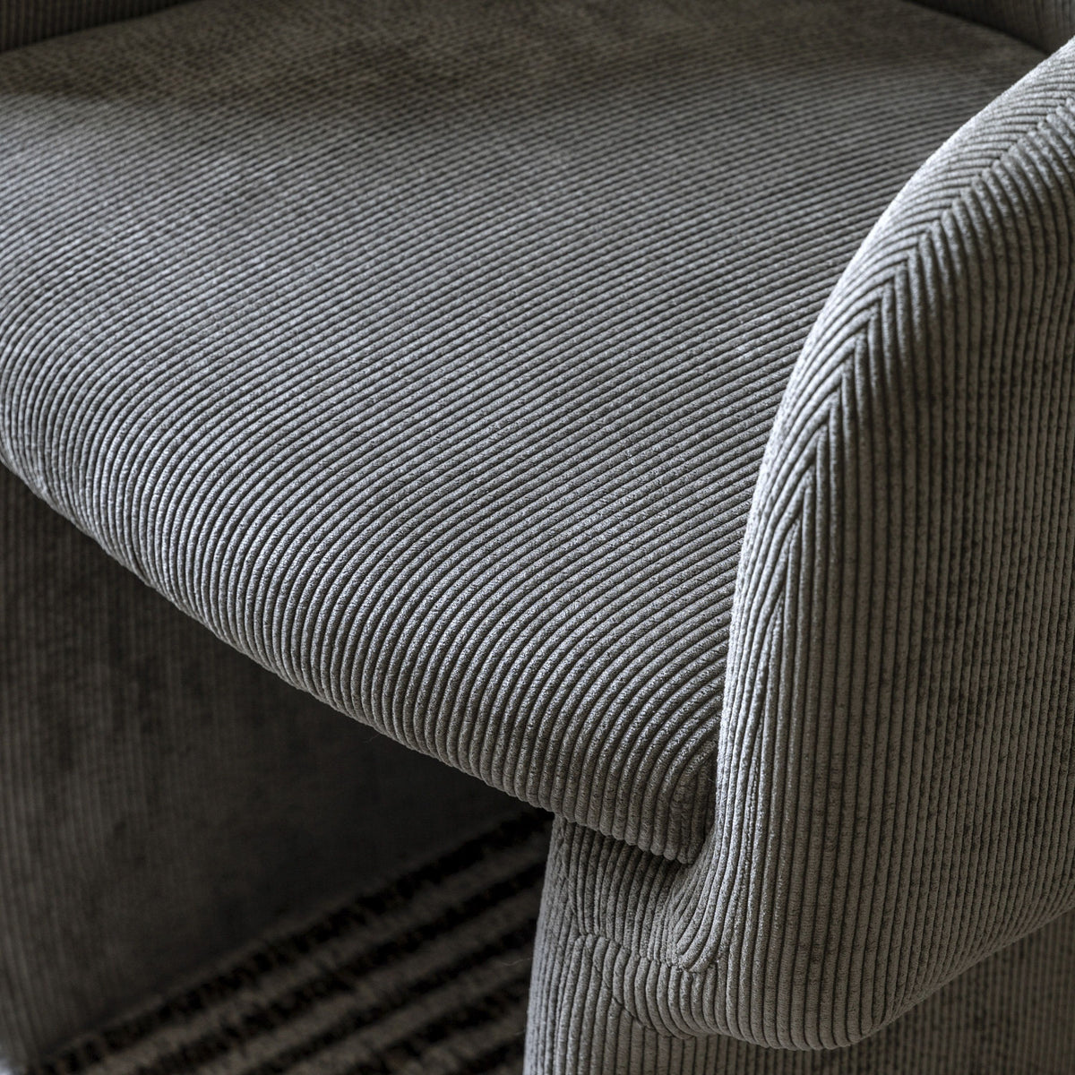 Yarley Armchair Shitake.