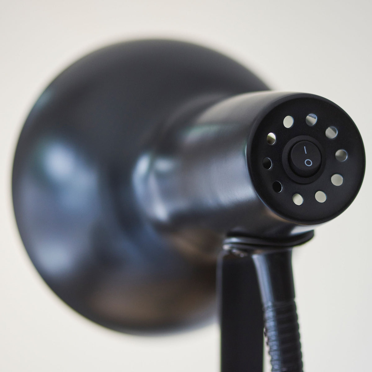 Amalfi Floor Lamp Black.