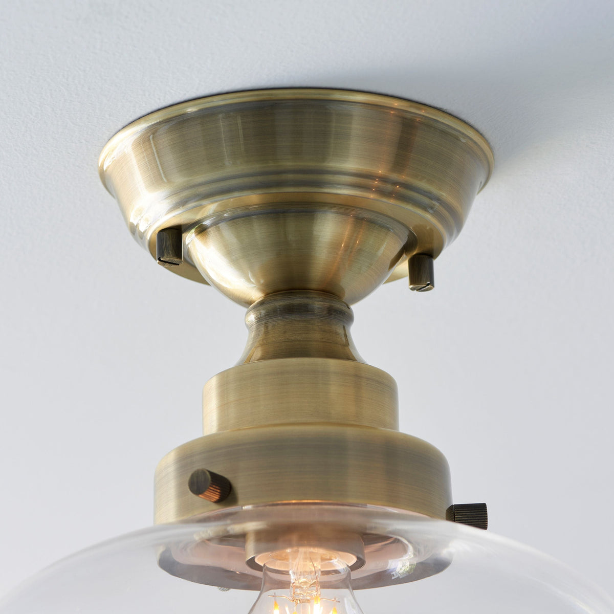 Camenbey 1 Ceiling Light Antique Brass Clear.