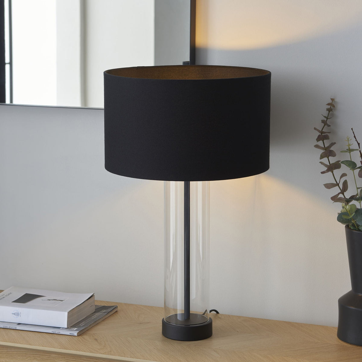 Cricket Table Lamp - Black.