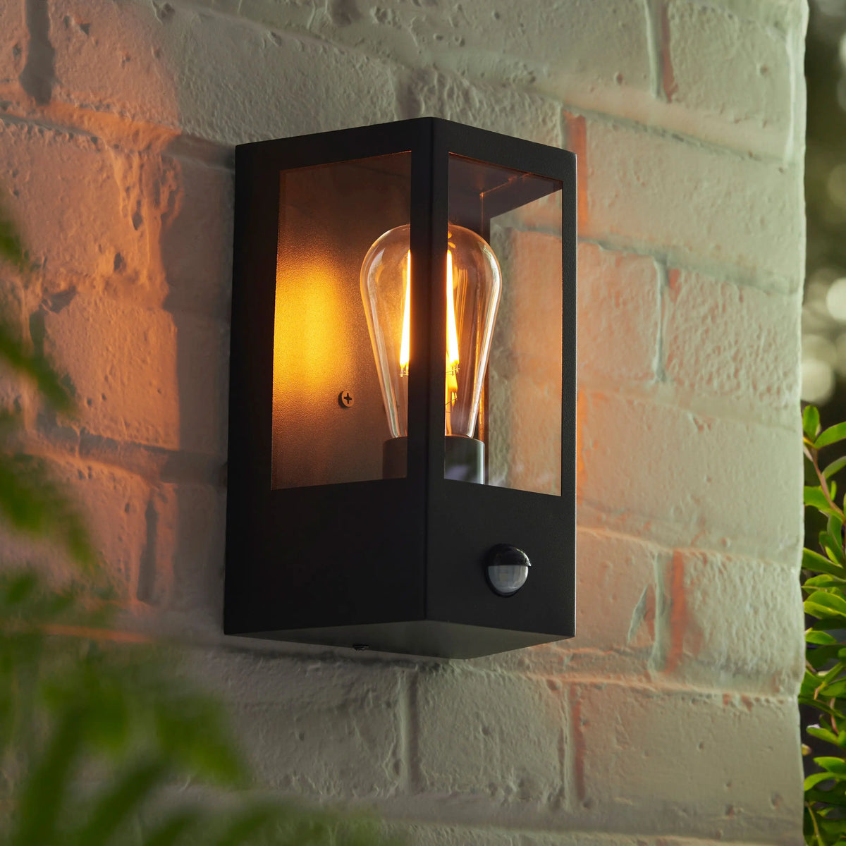 Bodhi Lighting Huntington Outdoor Wall Light Matt Black House of Isabella UK