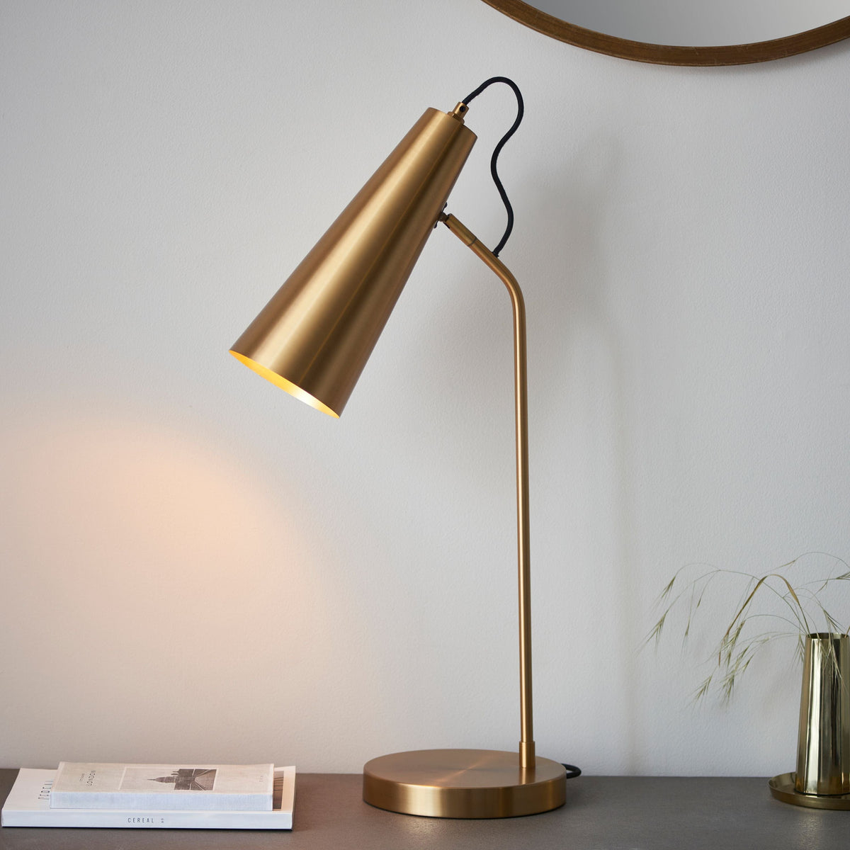 Karna 1 Table Lamp Antique Brass.