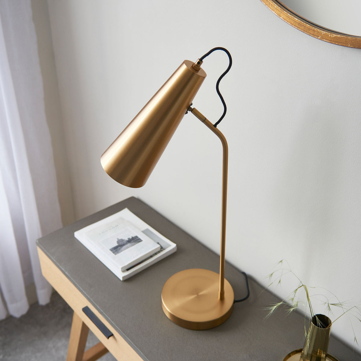 Karna 1 Table Lamp Antique Brass.