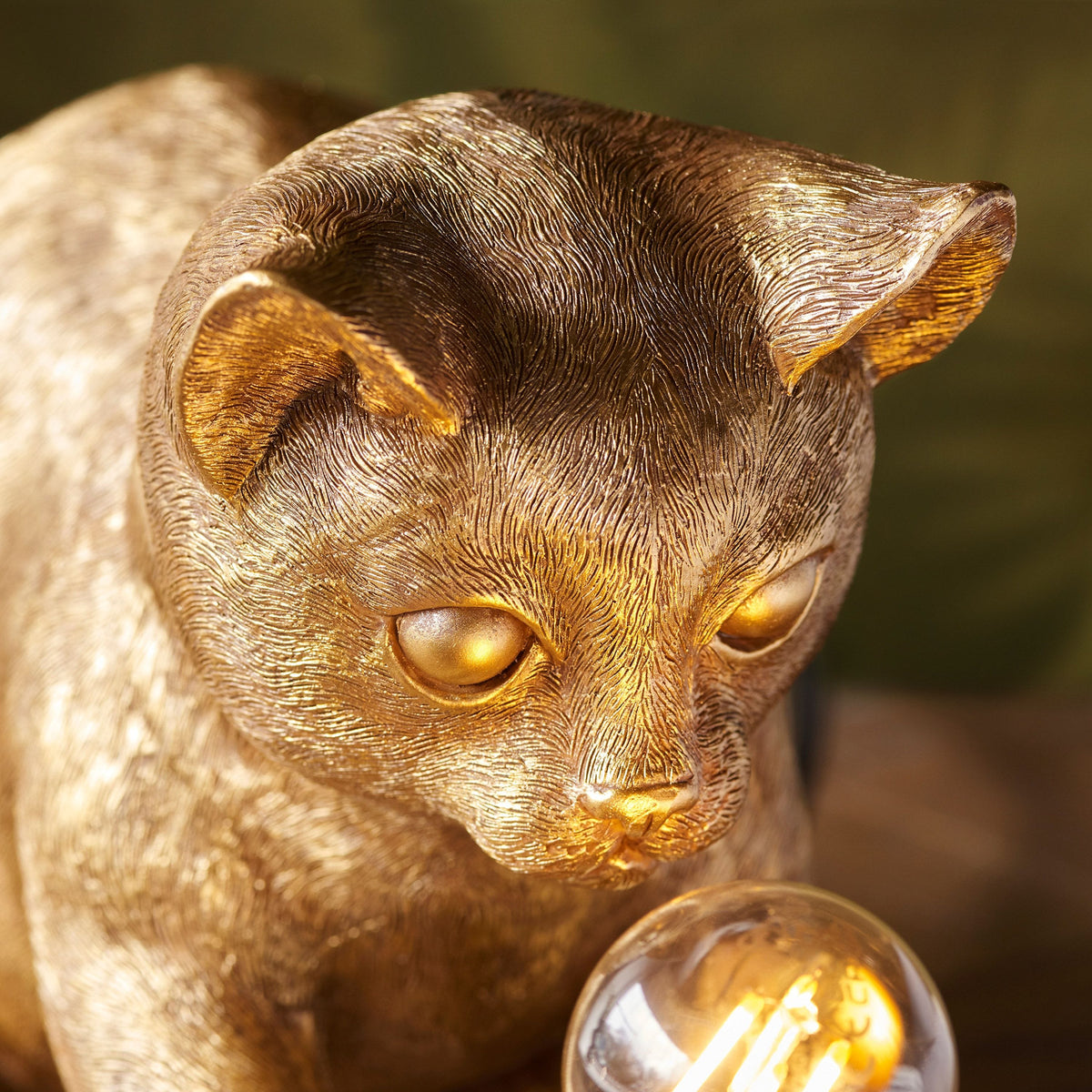 Kitten Table Lamp Vintage Gold.
