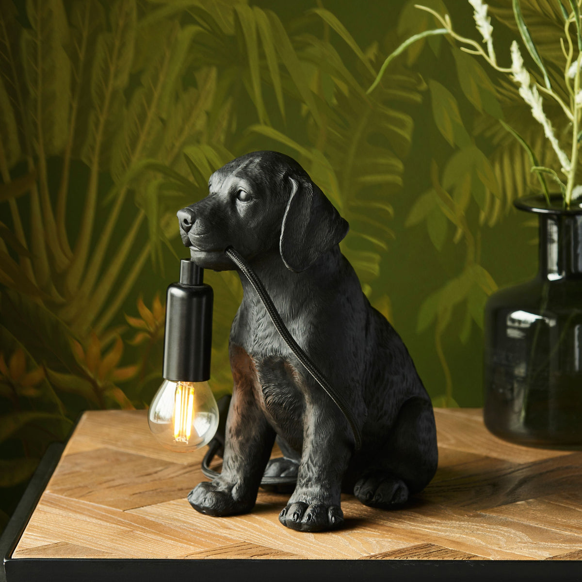 Labrador Puppy Table Lamp Black.