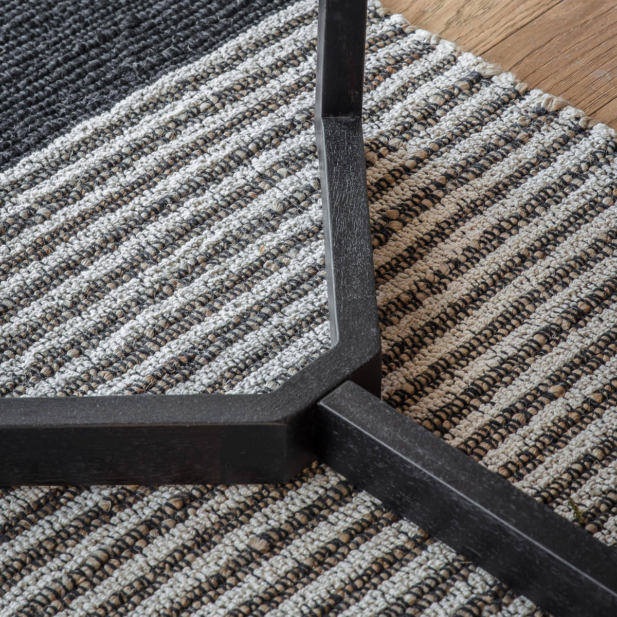 Bathwick Boutique Desk.