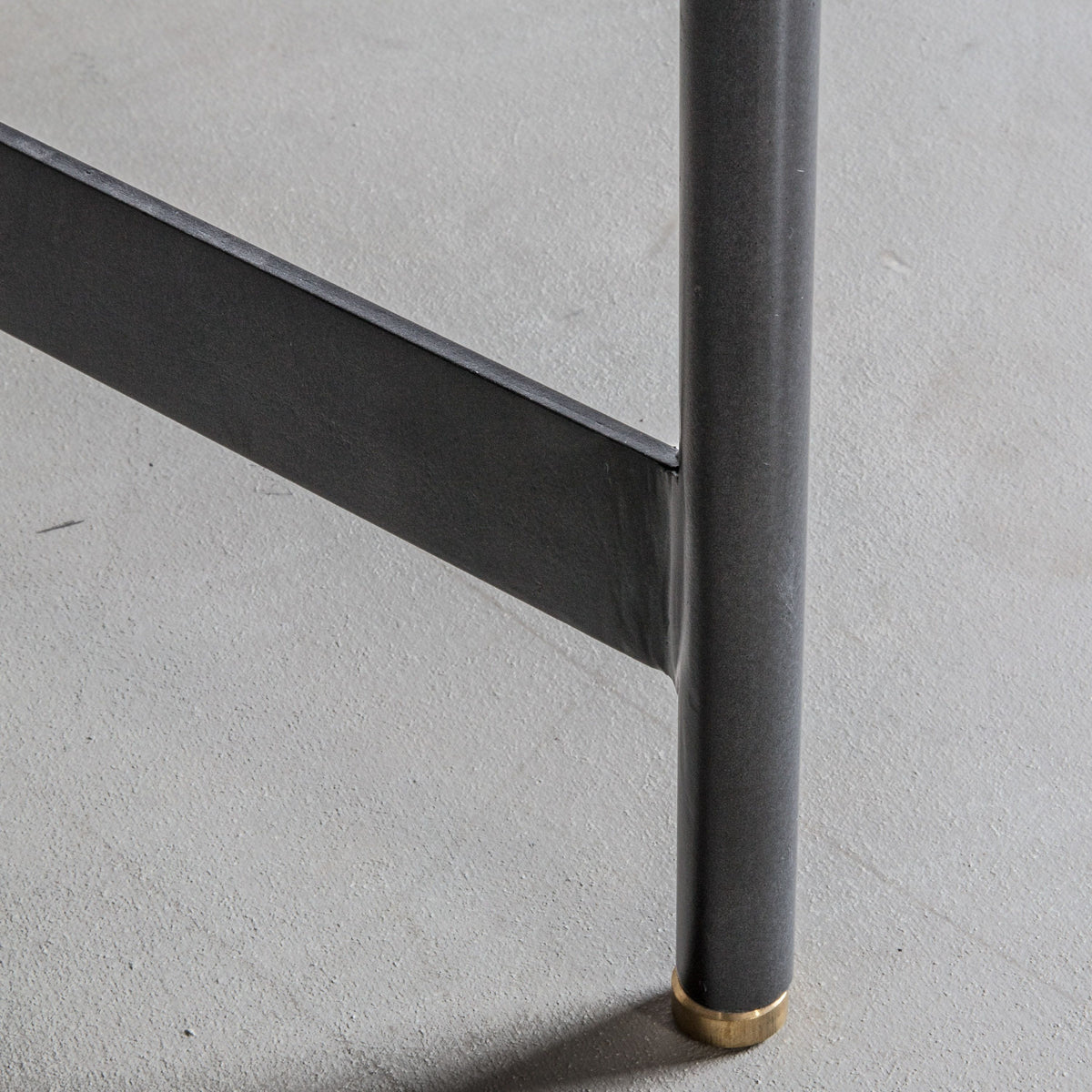 Box Nest Of 2 Tables.