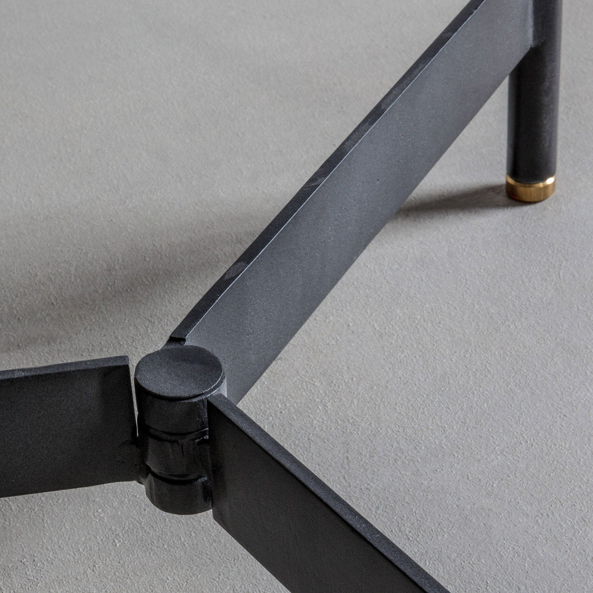 Box Nest Of 2 Tables.