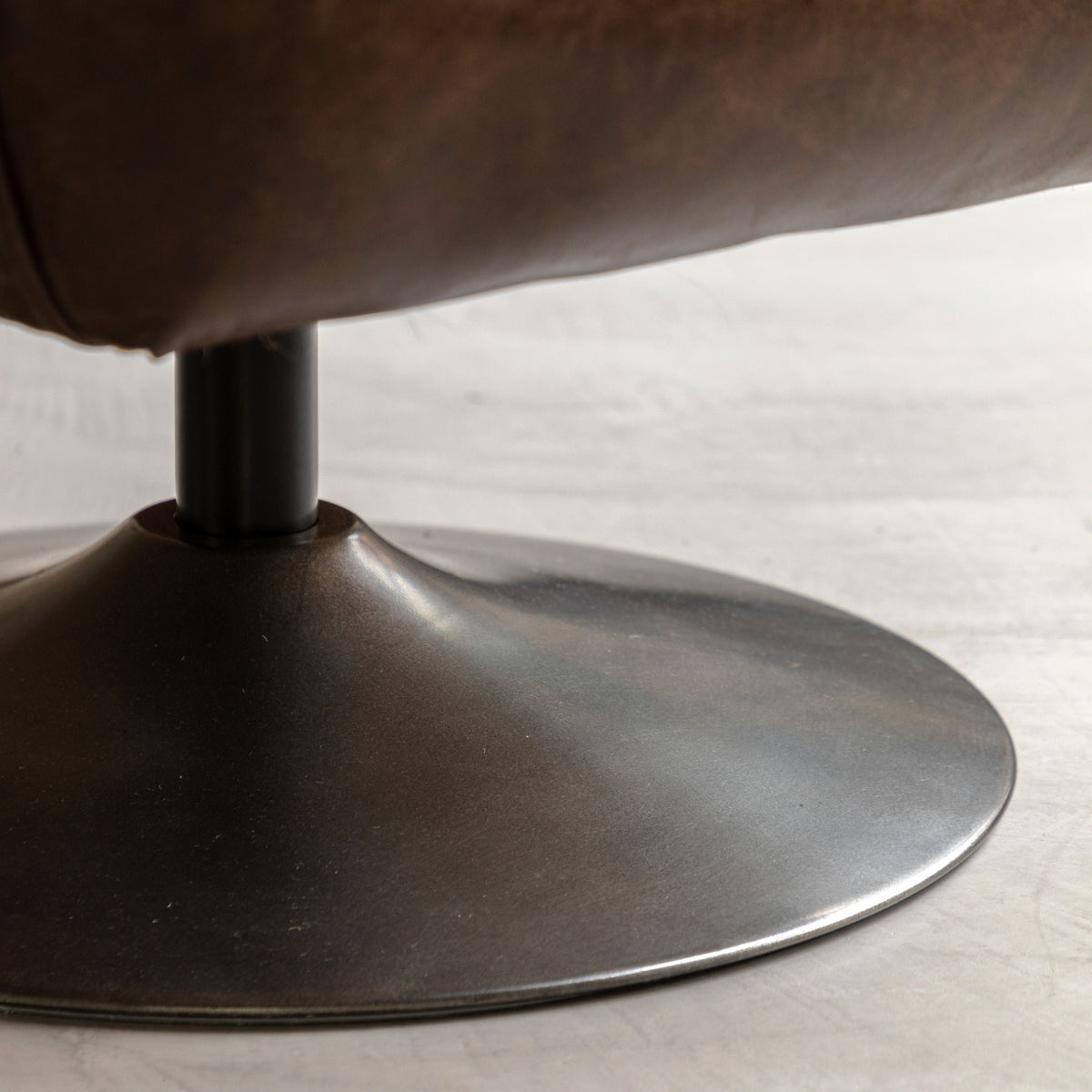 Bodhi Living Bristol Swivel Chair Brown Leather House of Isabella UK