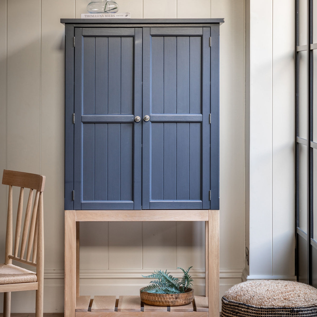 Chapel 2 Door Cupboard - Meteror.