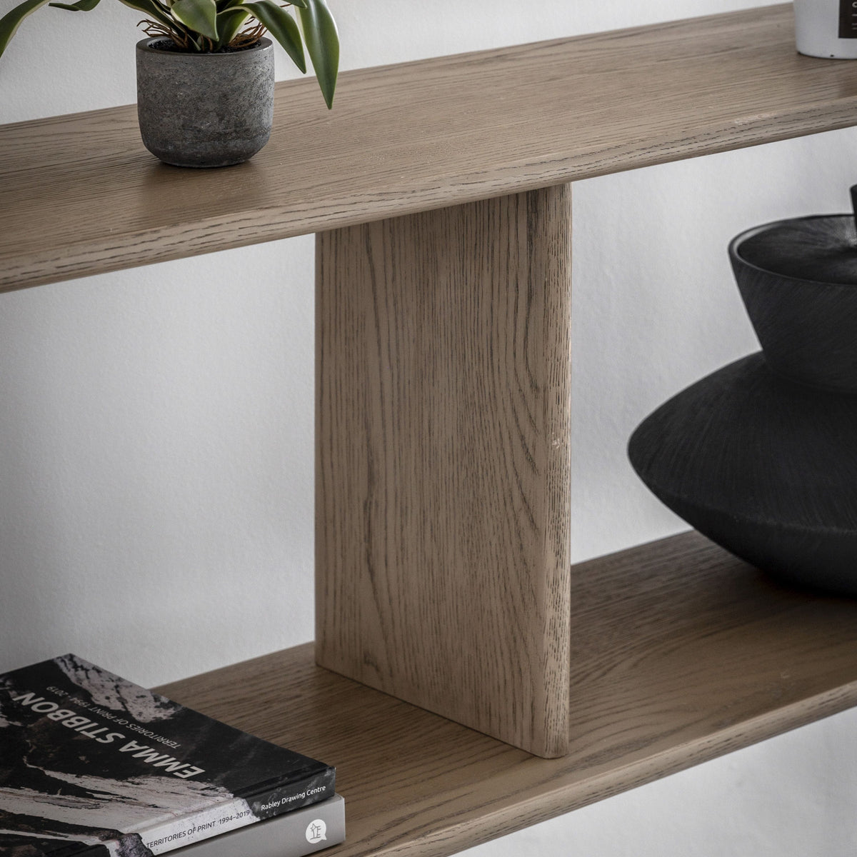 Craft Open Display Smoked Wide.