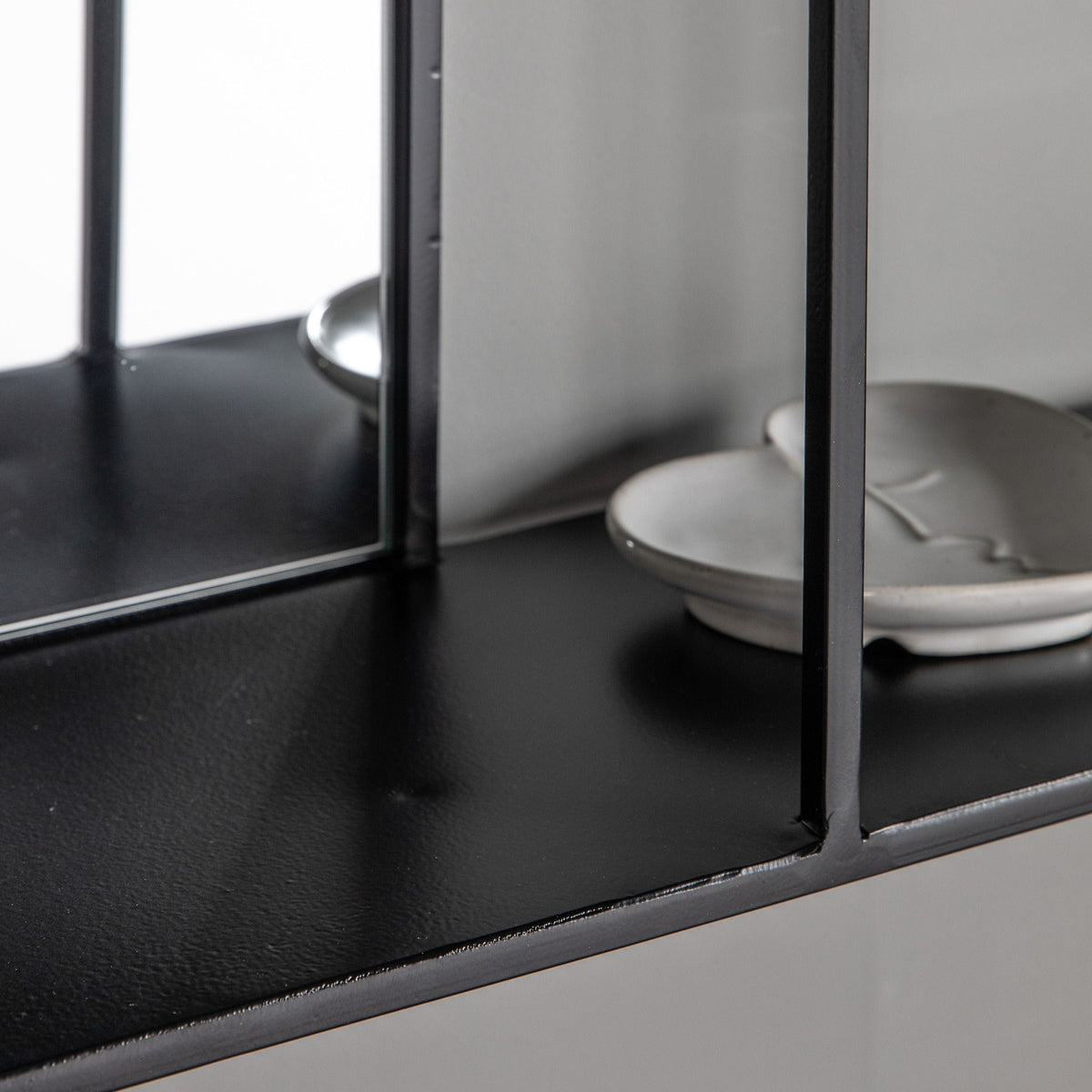 Bandrake Mirror Shelf Black 600x120x650mm.