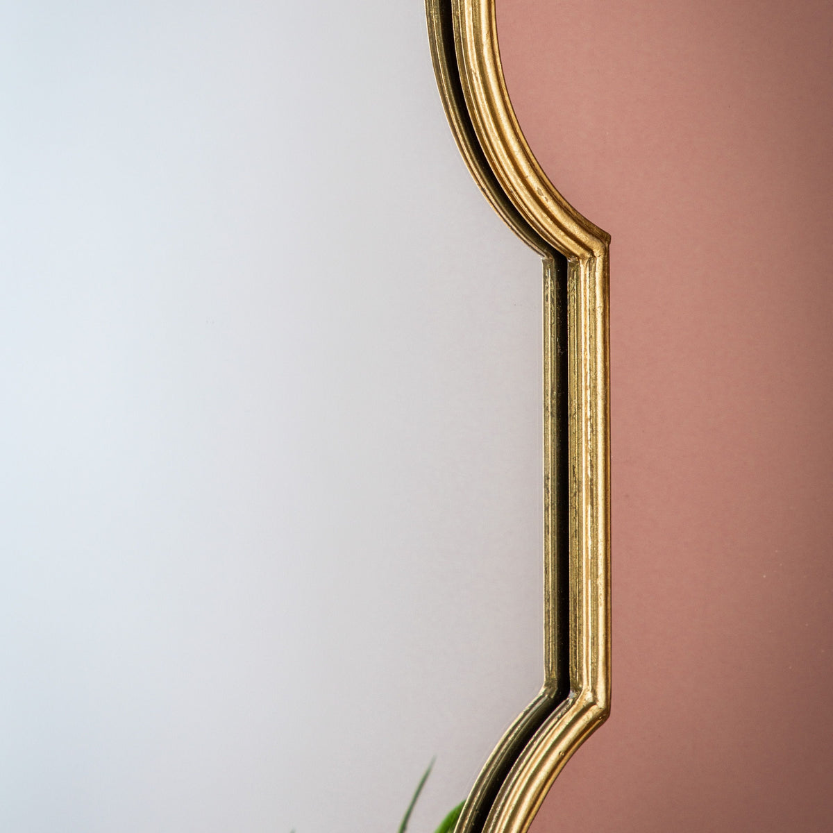 Bishops Mirror Gold 560x20x900mm.