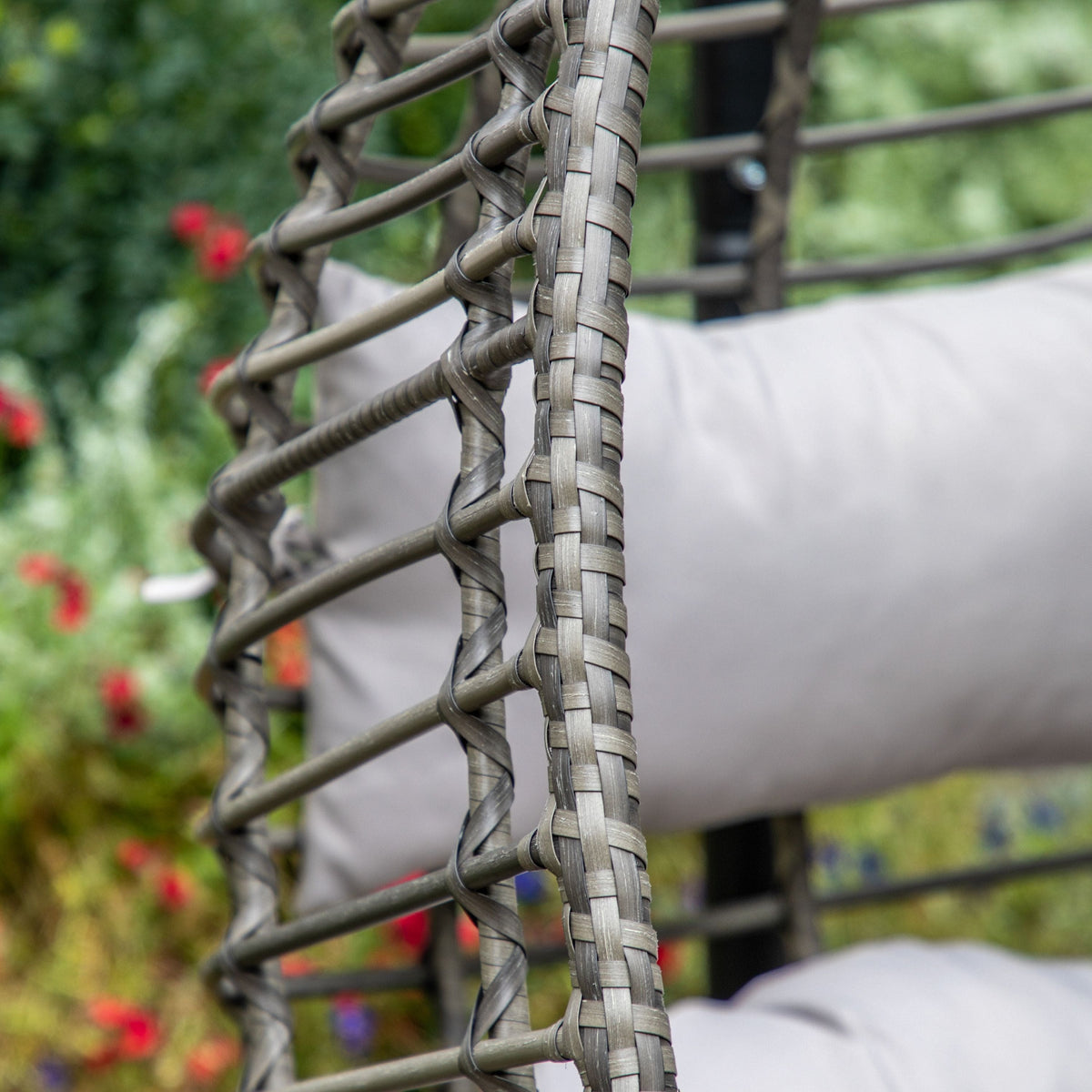 Arnold Hanging Chair - Large.