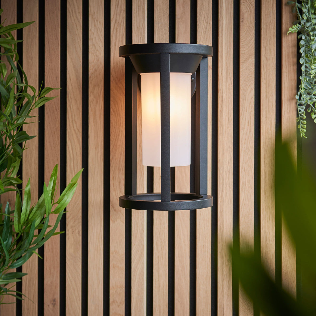 Beaumont Outdoor 1 Wall Light.