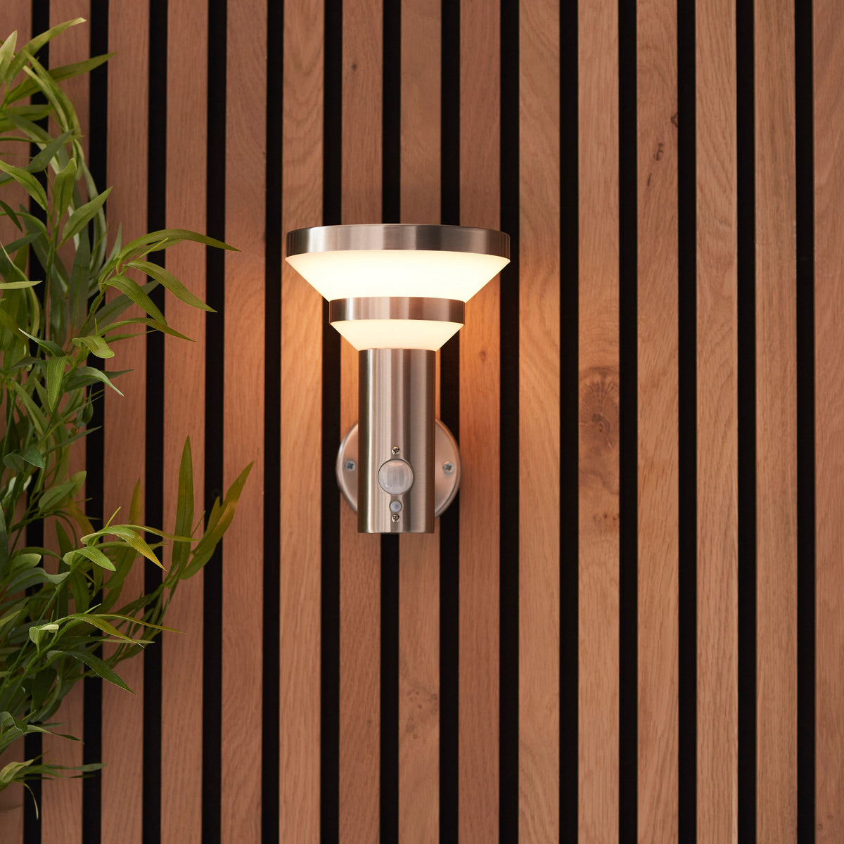 Bewcastle Outdoor 1 Wall Light.