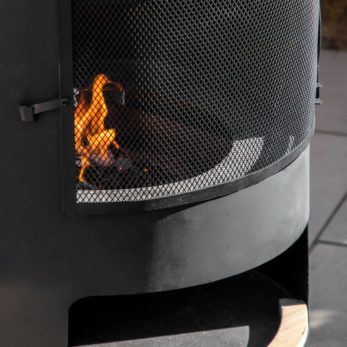 Bodhi Outdoors Bushmills Chiminea with Pizza Shelf House of Isabella UK