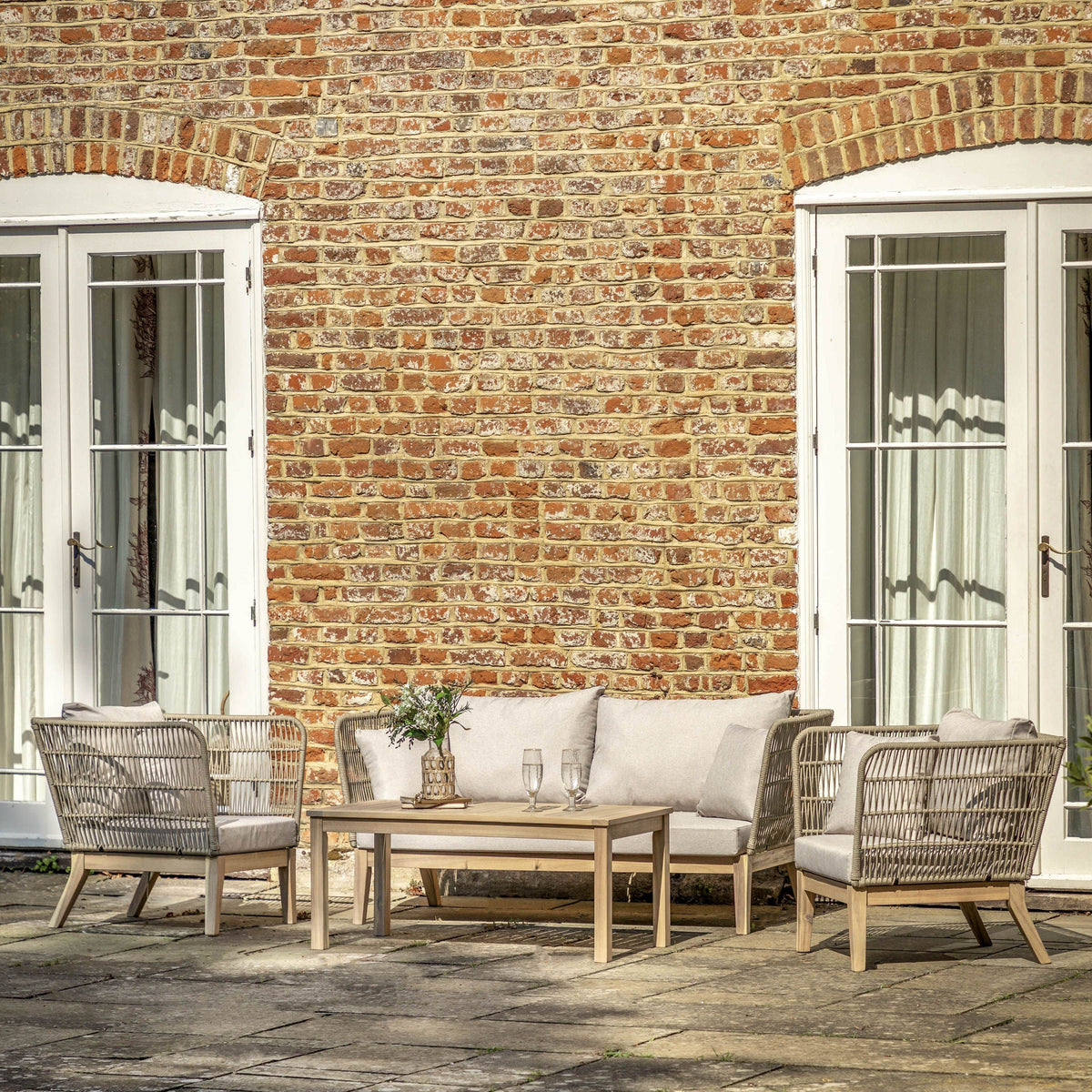 Cataldo Lounge Set Natural.