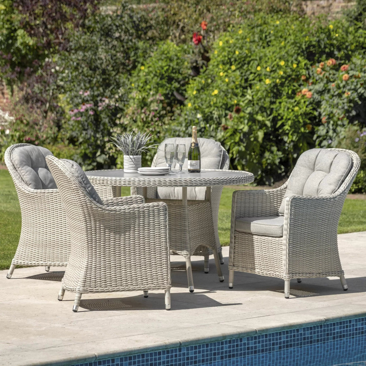 Bodhi Outdoors Holton 4 Seater Round Dining Set House of Isabella UK