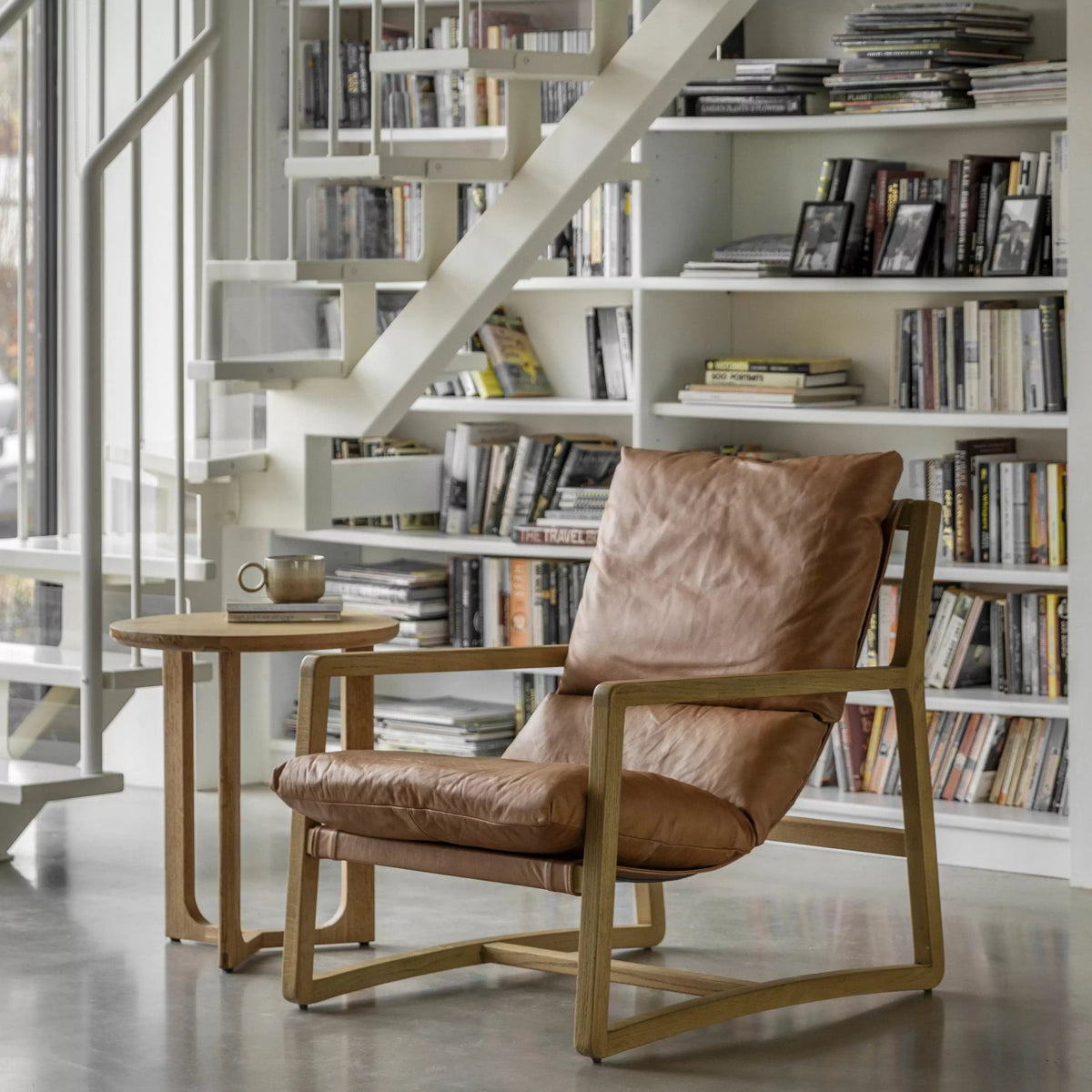 Laverley Lounge Chair Vint Brn Leather 930x685x880mm.