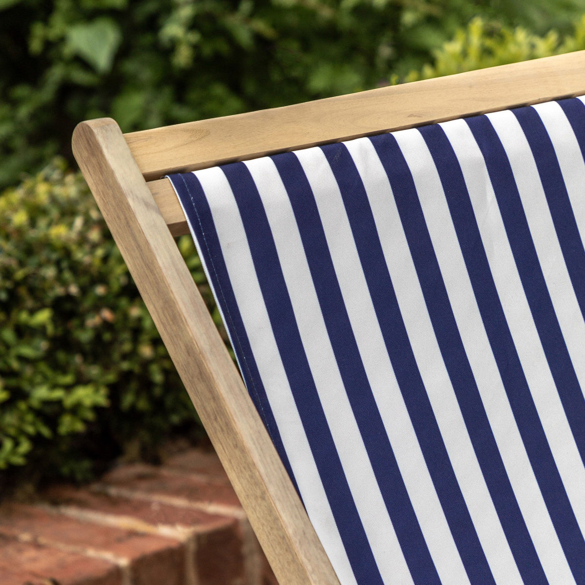 Bodhi Outdoors Navy Stripe Deck Chair House of Isabella UK
