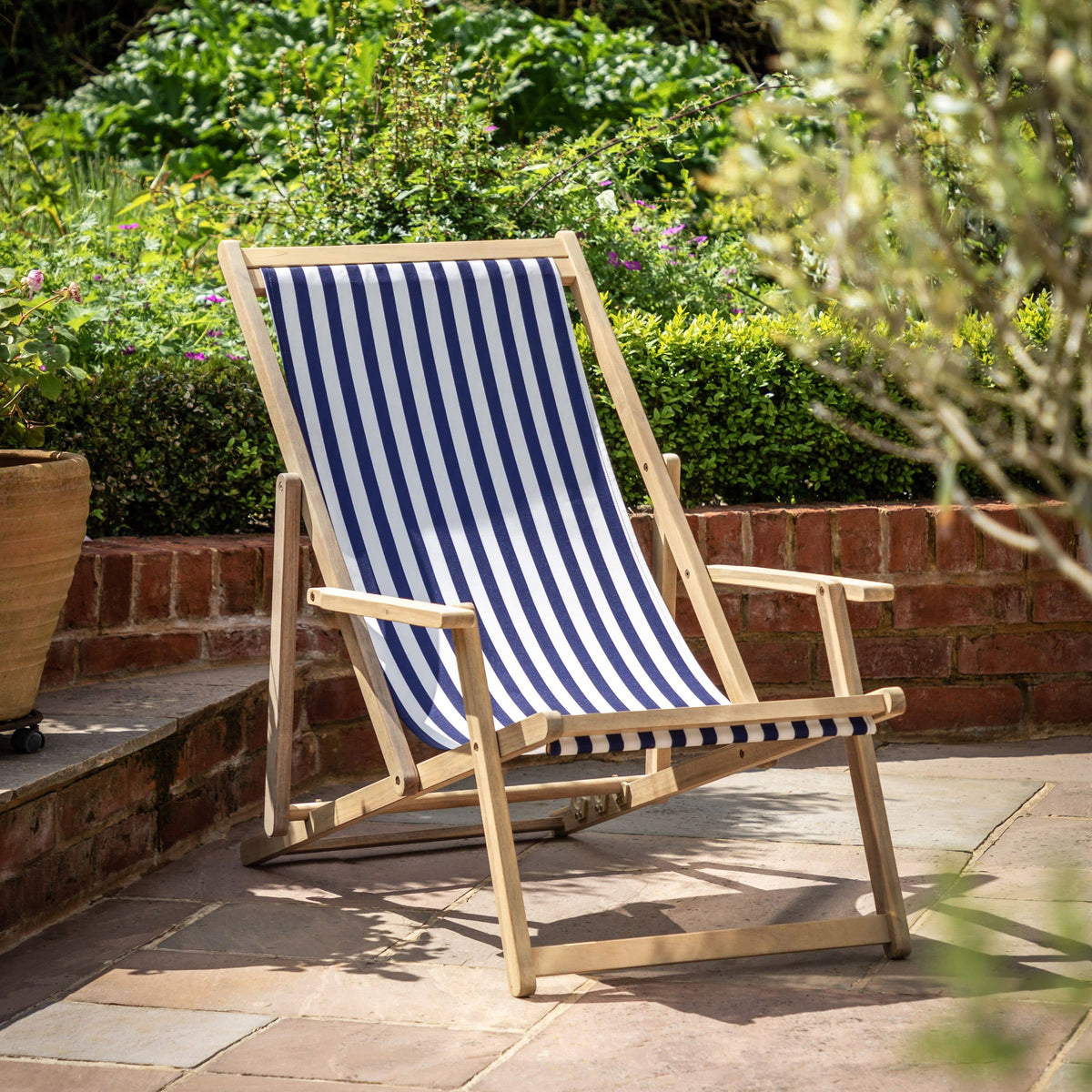Bodhi Outdoors Navy Stripe Deck Chair House of Isabella UK