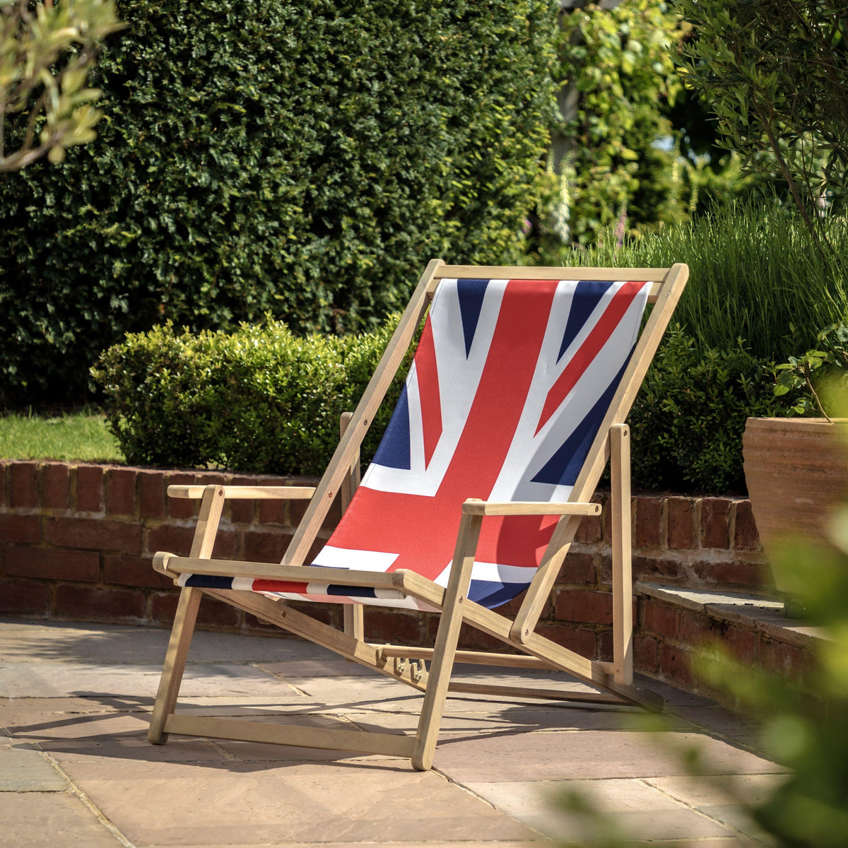 Bodhi Outdoors Union Jack Deck Chair House of Isabella UK