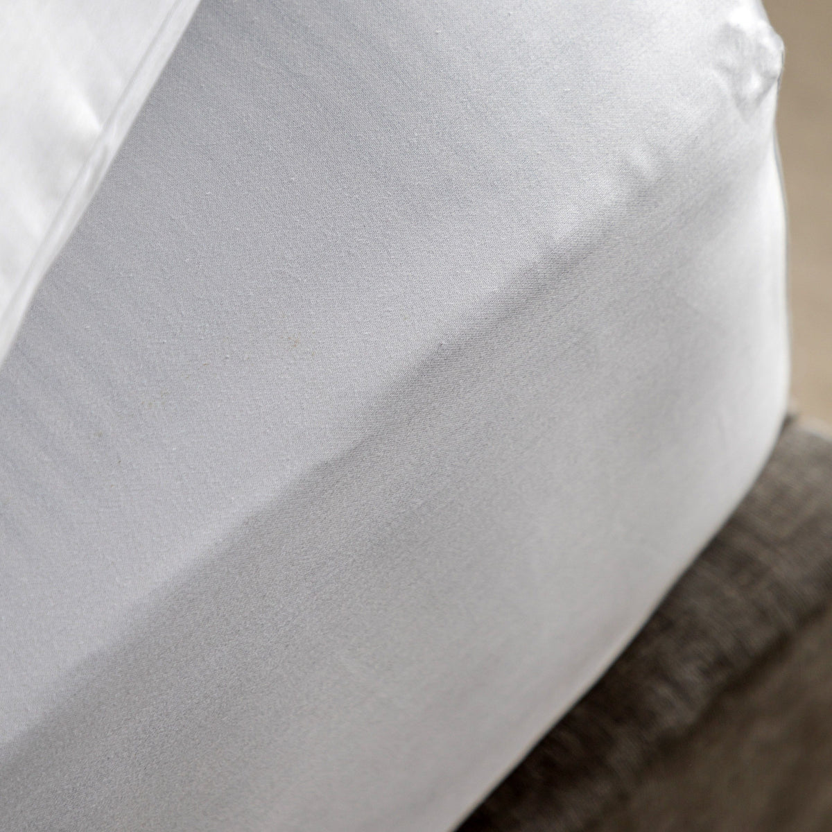 Bodhi Sleeping Egyptian Cotton Deep Fitted Sheet Double House of Isabella UK