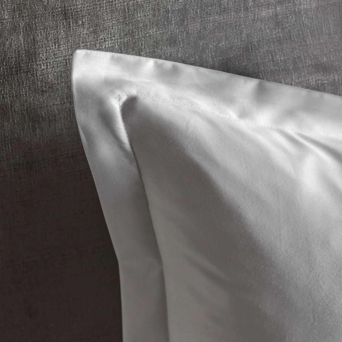 Bodhi Sleeping Egyptian Cotton Oxford Edge Pillow Pair House of Isabella UK