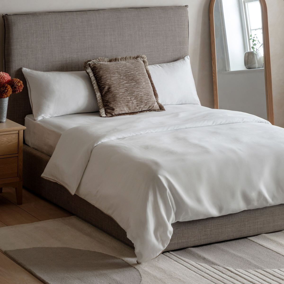 Bodhi Sleeping Egyptian Cotton Piped Duvet Cover Set Single House of Isabella UK