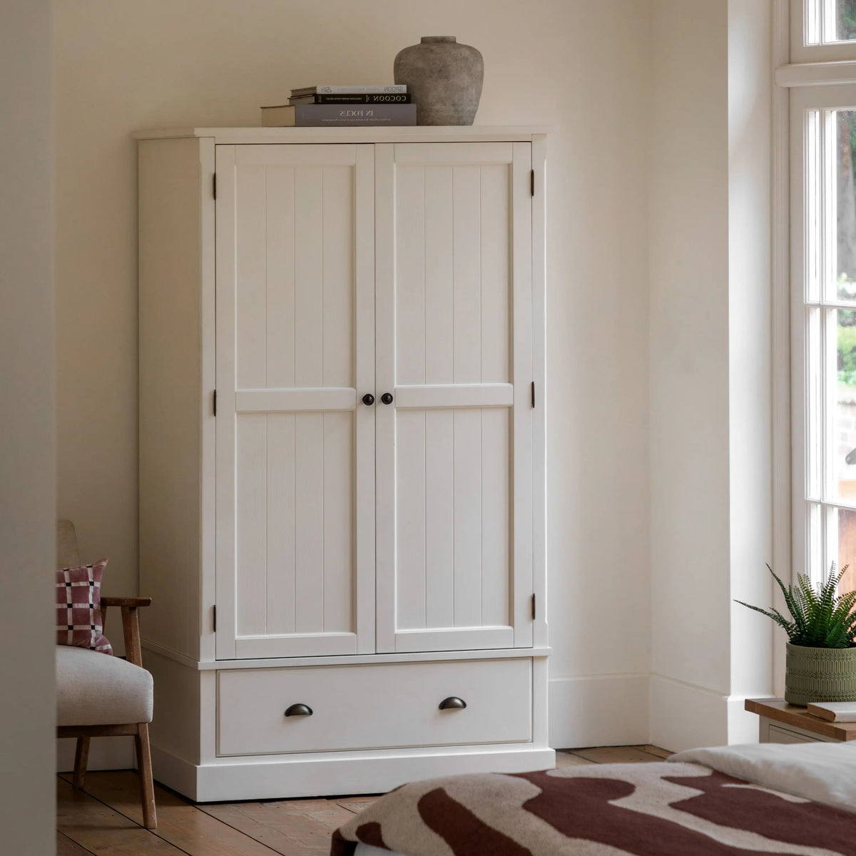 Bodhi Sleeping Eton Wardrobe White House of Isabella UK