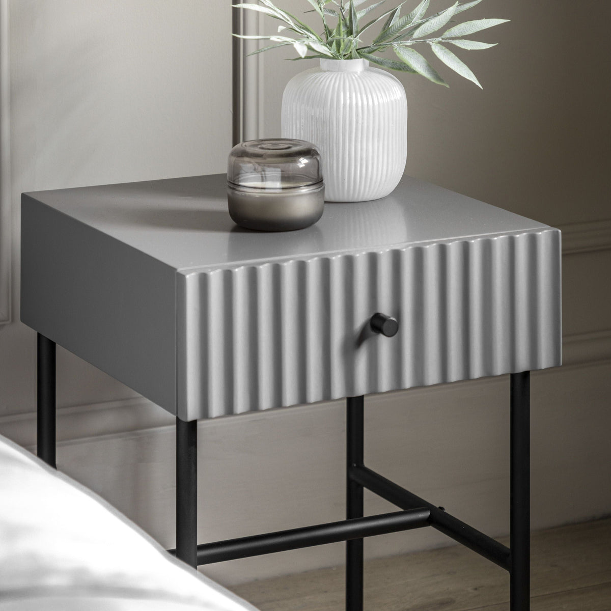 Laindon 1 Drawer Bedside Grey 400x400x500mm.