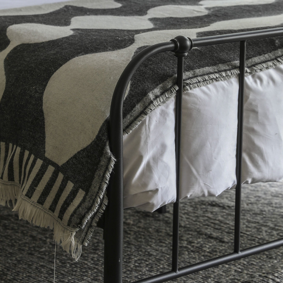 Loughton King Bedstead Black.