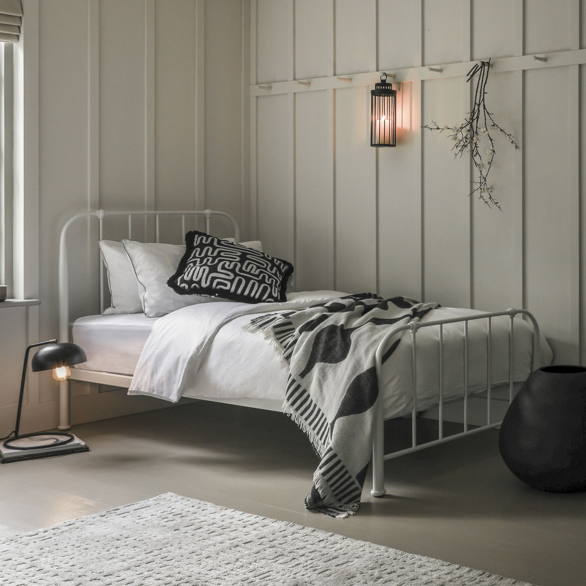 Loughton Single Bedstead Ivory.