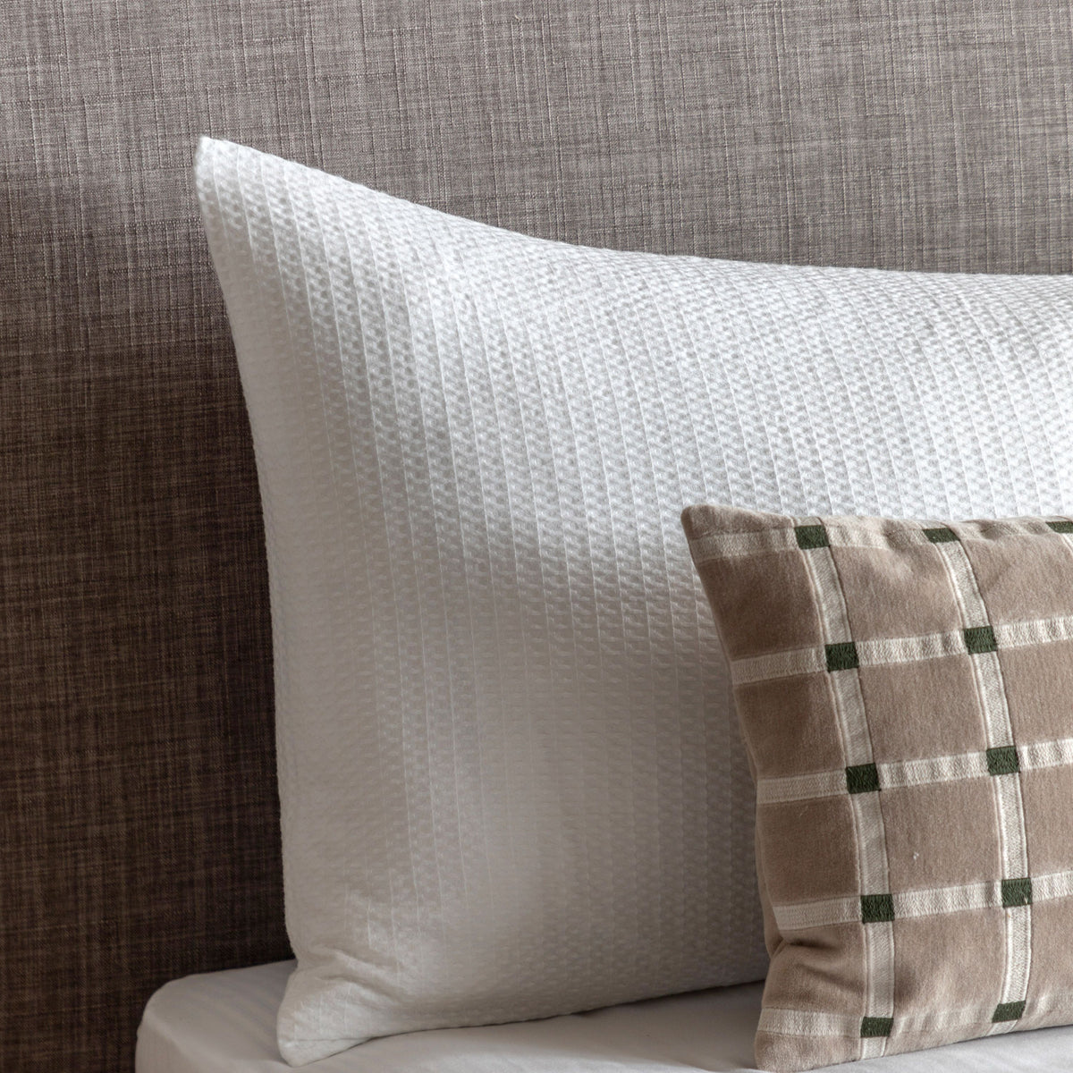 Bodhi Sleeping Mira Jacquard Quilt Cover Set White Single House of Isabella UK