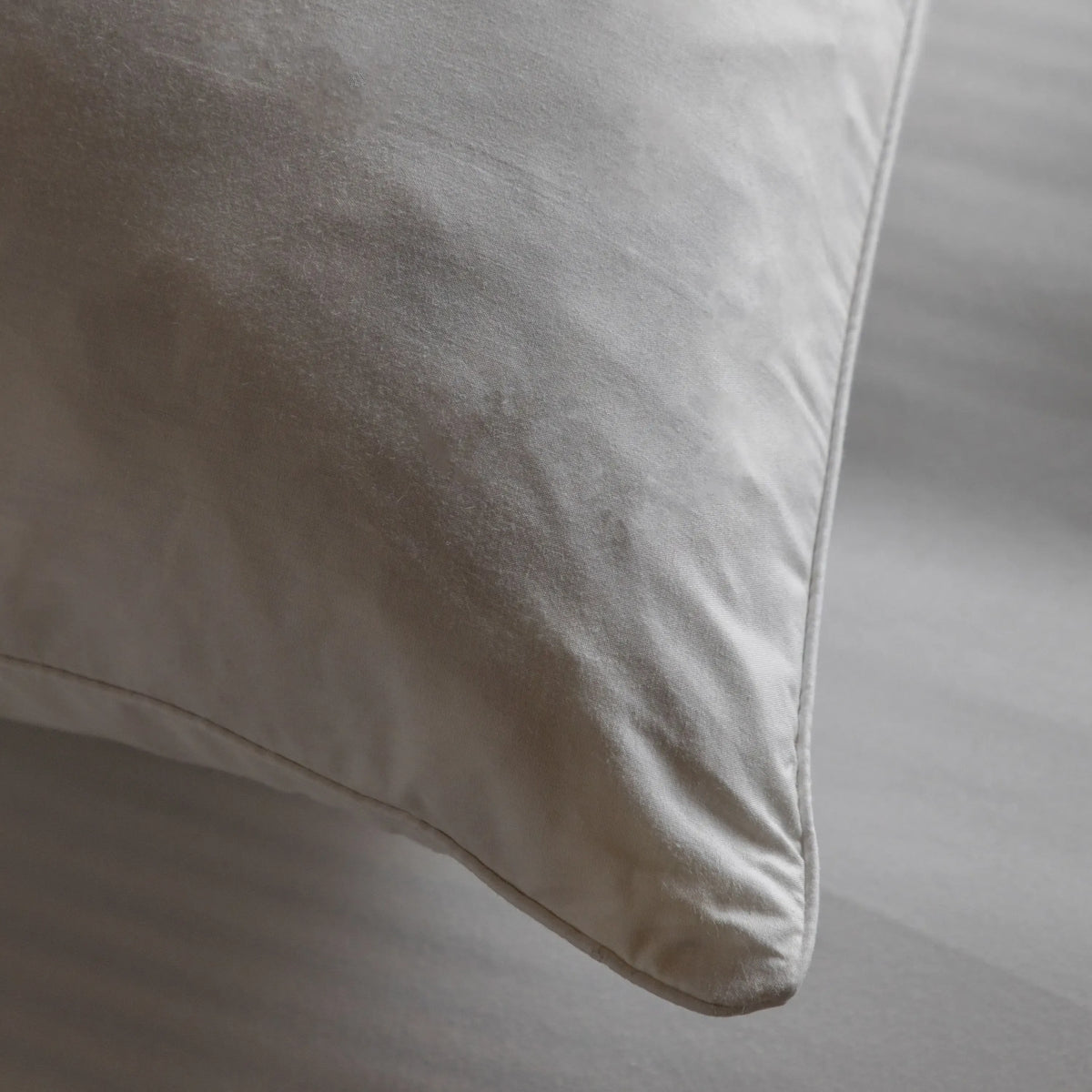 Bodhi Sleeping Simply Sleep Duck Feather Pillow Pair House of Isabella UK