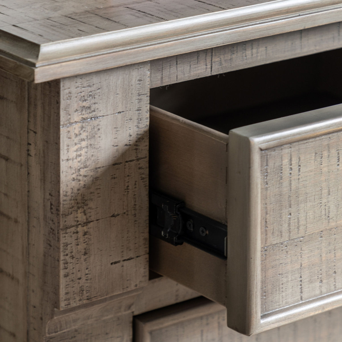 Bodhi Sleeping Vanguard 5 Drawer Chest House of Isabella UK