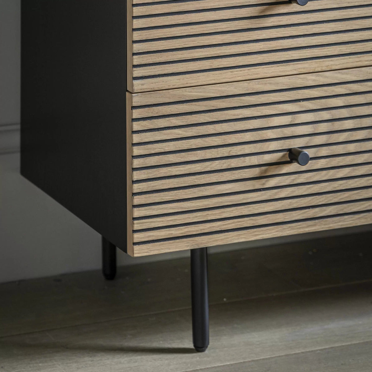 Woollard 3 Drawer Chest 400x900x750mm.