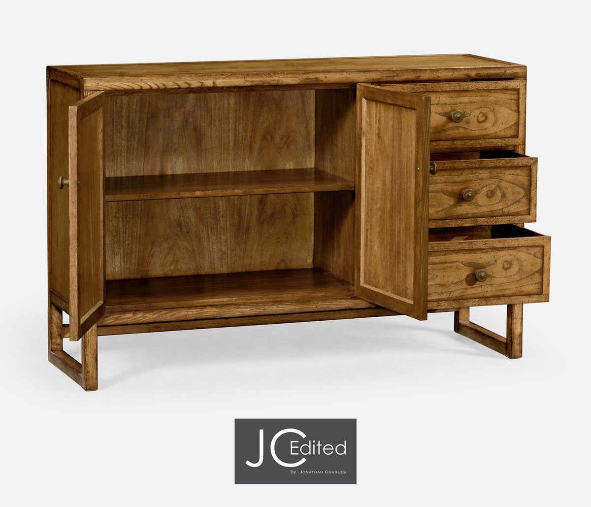 Buffet Cabinet in Brown Chestnut