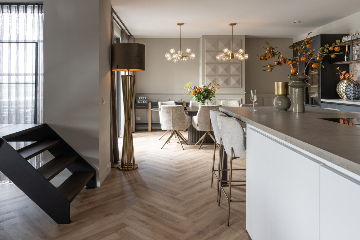 Vase Clover brushed gold