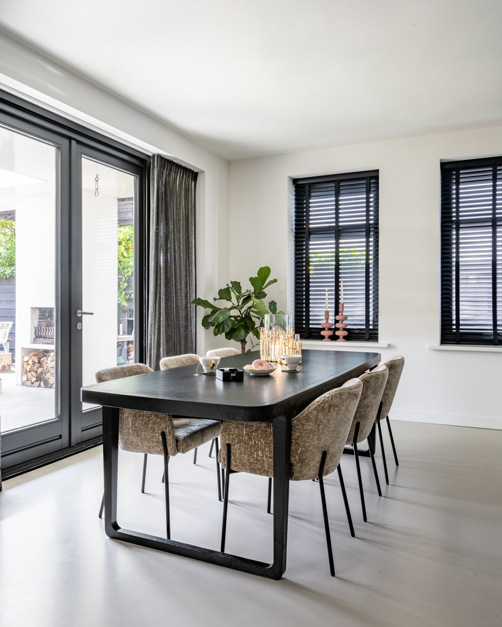 Hurricane light Loretta gold large