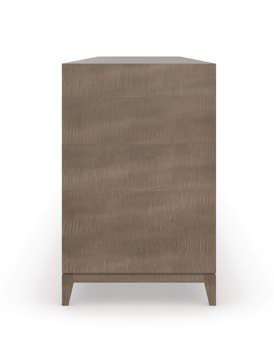 Caracole Classic - Daybreak.